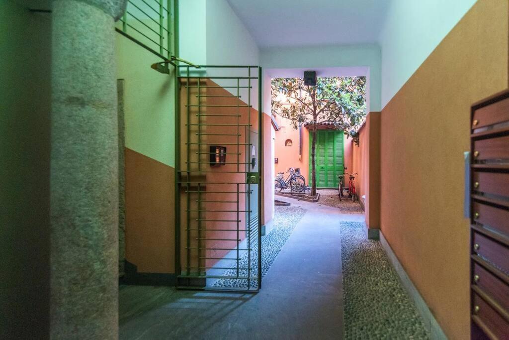 Moscova - Garibaldi Lusso, Sauna E Idromassaggio มิลาน ภายนอก รูปภาพ